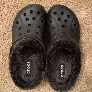 Classic Fuzz-lined Black Crocs Sz 8